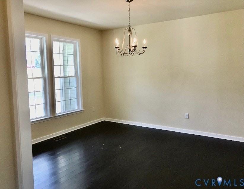 1601 Southcreek Dr - Photo 5 of 16