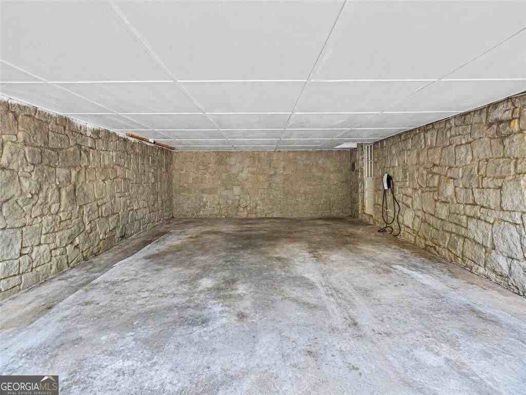 1708 Childerlee Ln Ne - Photo 5 of 50