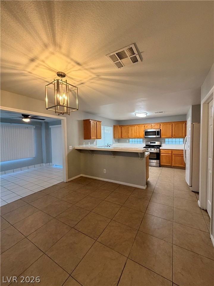 5152 Silhouette Ave - Photo 5 of 21