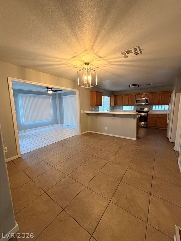 5152 Silhouette Ave - Photo 6 of 21