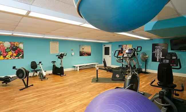 790 Wonderland Road South - Photo 3 of 7