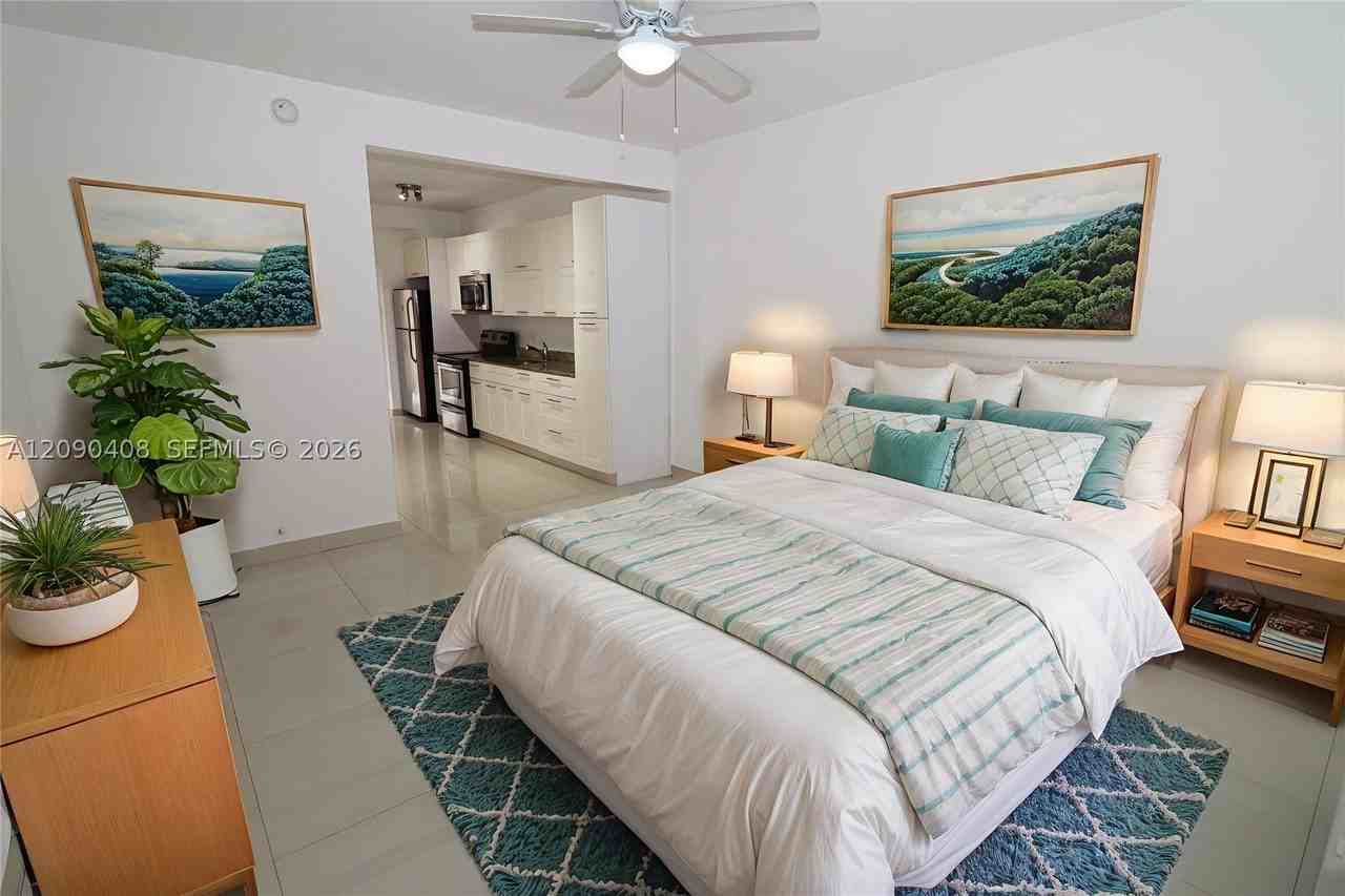 540 74th St #3 - Photo 4 of 21