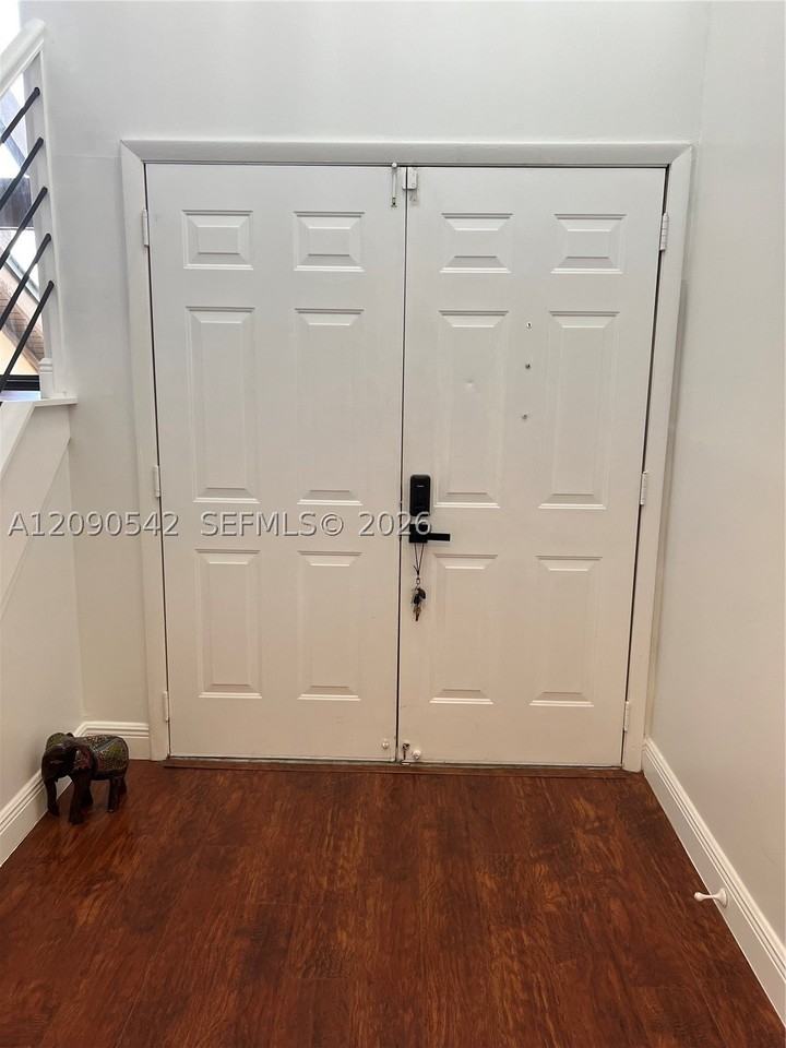 141 Sw 96th Ter #305 - Photo 2 of 50