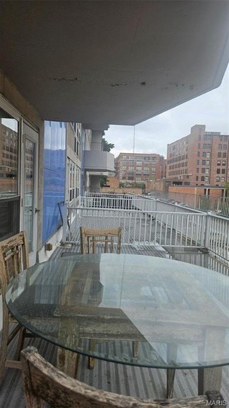 210 N 17th St #212 - Photo 2 of 13