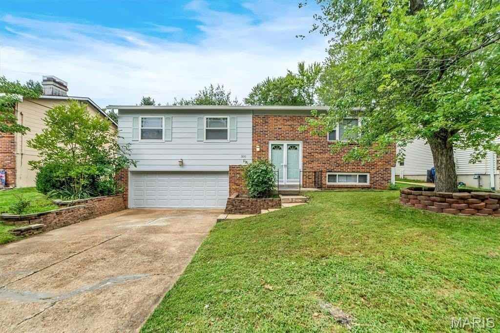 331 Sorrento Dr - Photo 2 of 35