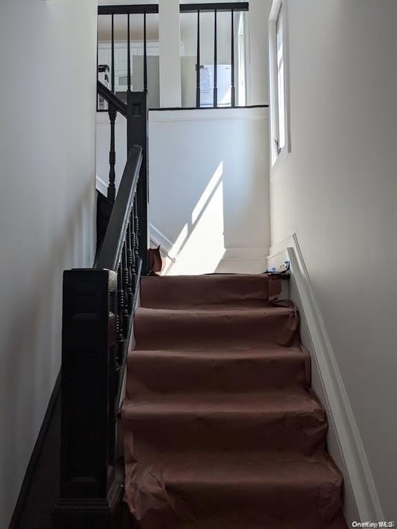 23 Foxhurst Rd - Photo 3 of 11