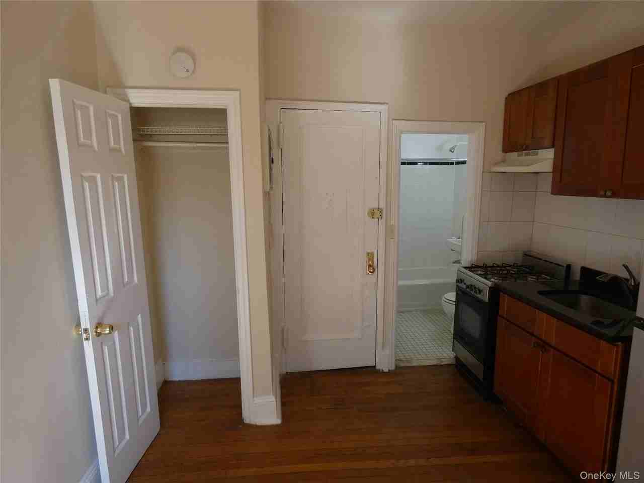 589 1st Ave #1 - Photo 2 of 7