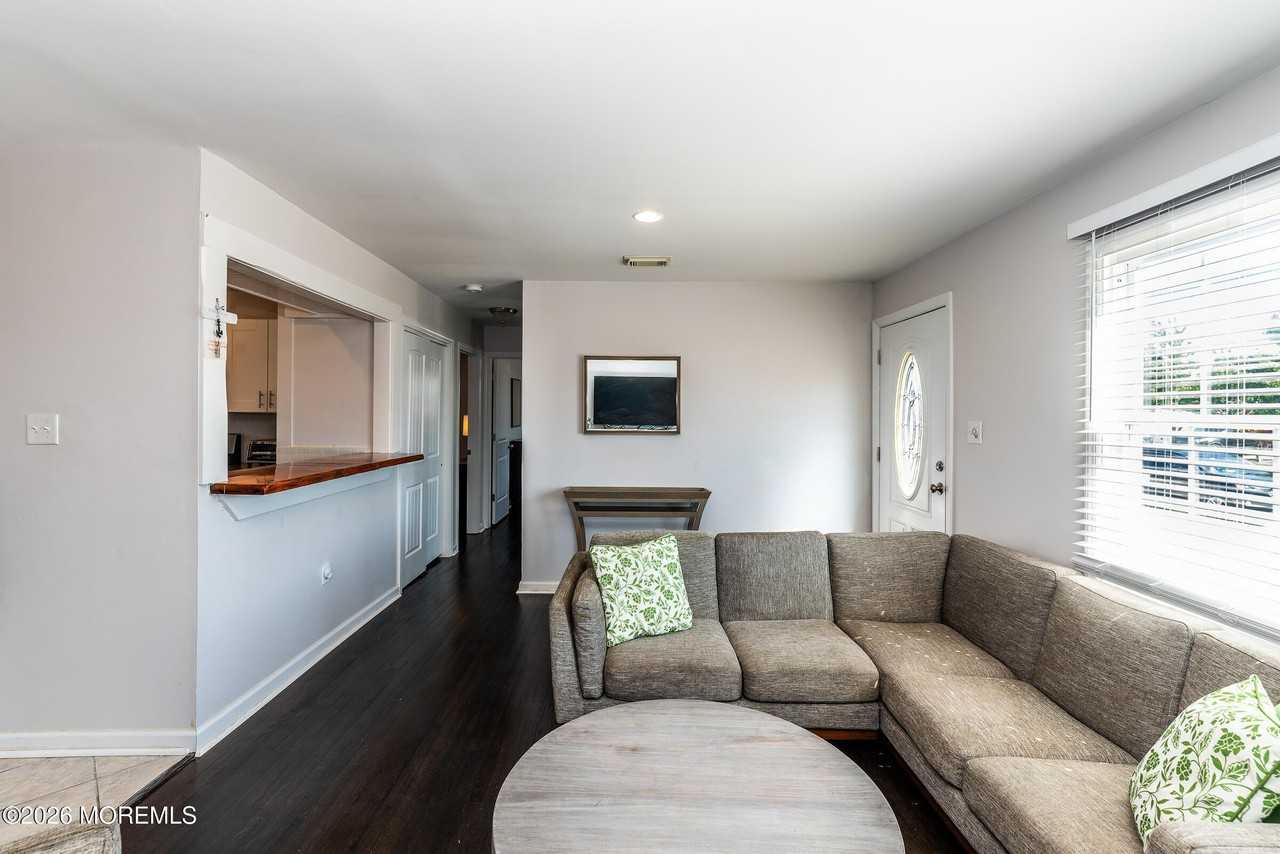 1201 Penguin Ct - Photo 6 of 35