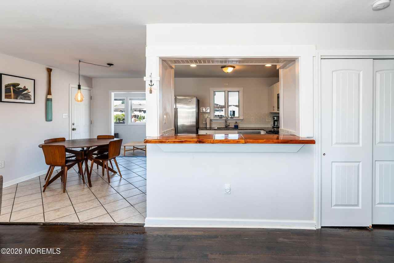 1201 Penguin Ct - Photo 7 of 35