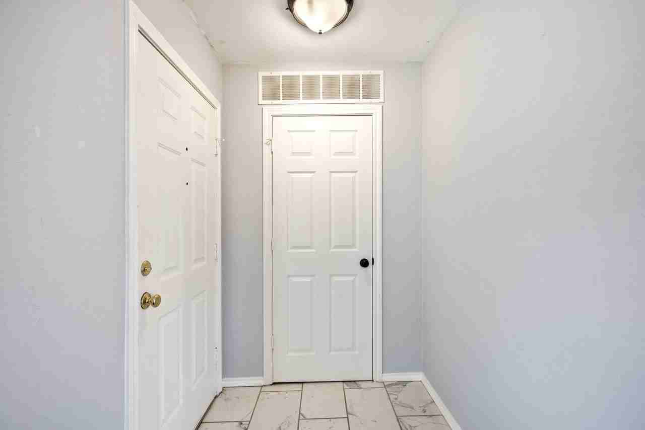 128 Overbrook Dr - Photo 3 of 30
