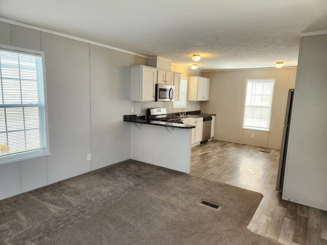162 Washington #162 - Photo 2 of 8