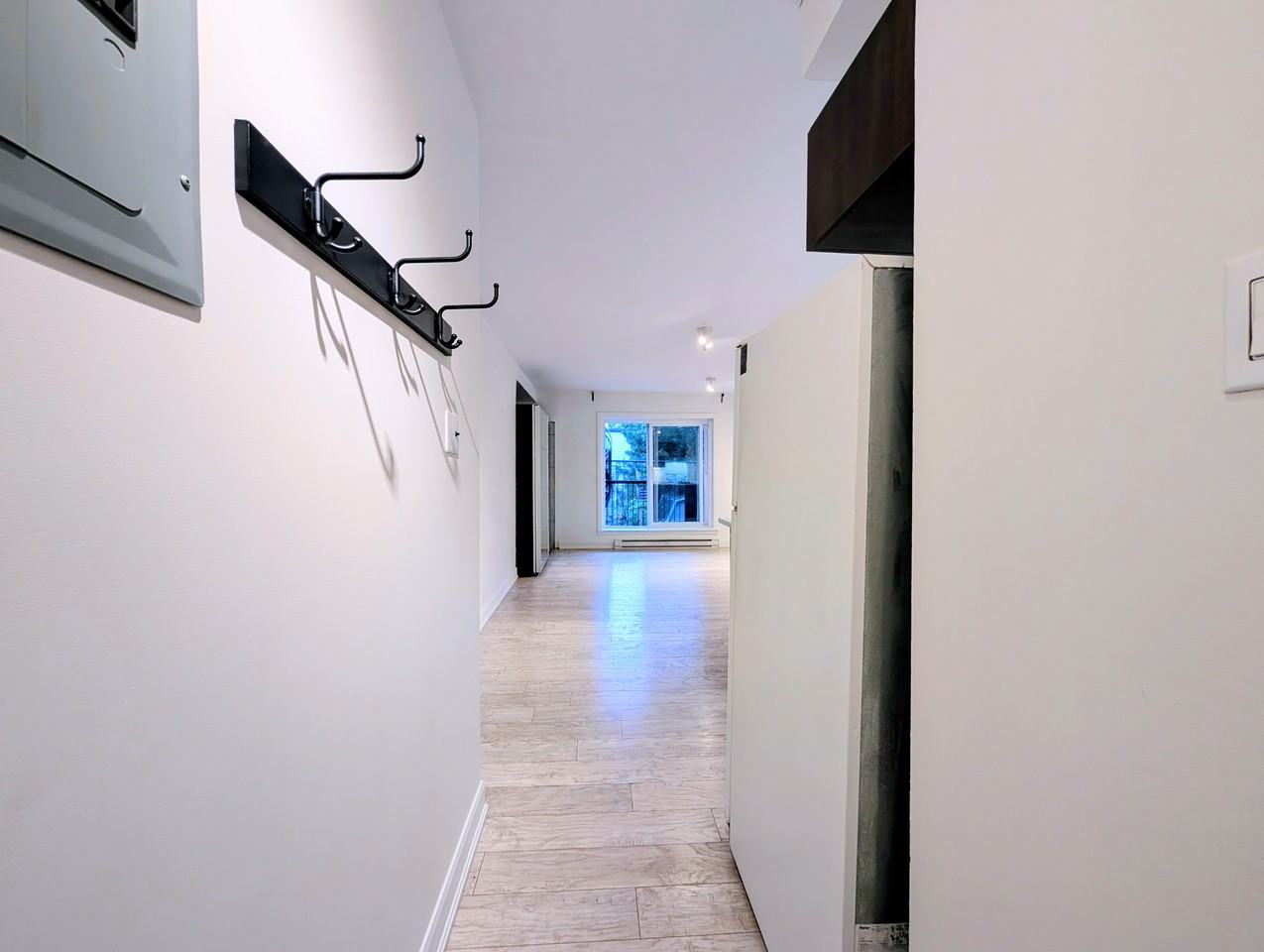 5687 Rue Saint-Hubert #203 - Photo 3 of 14