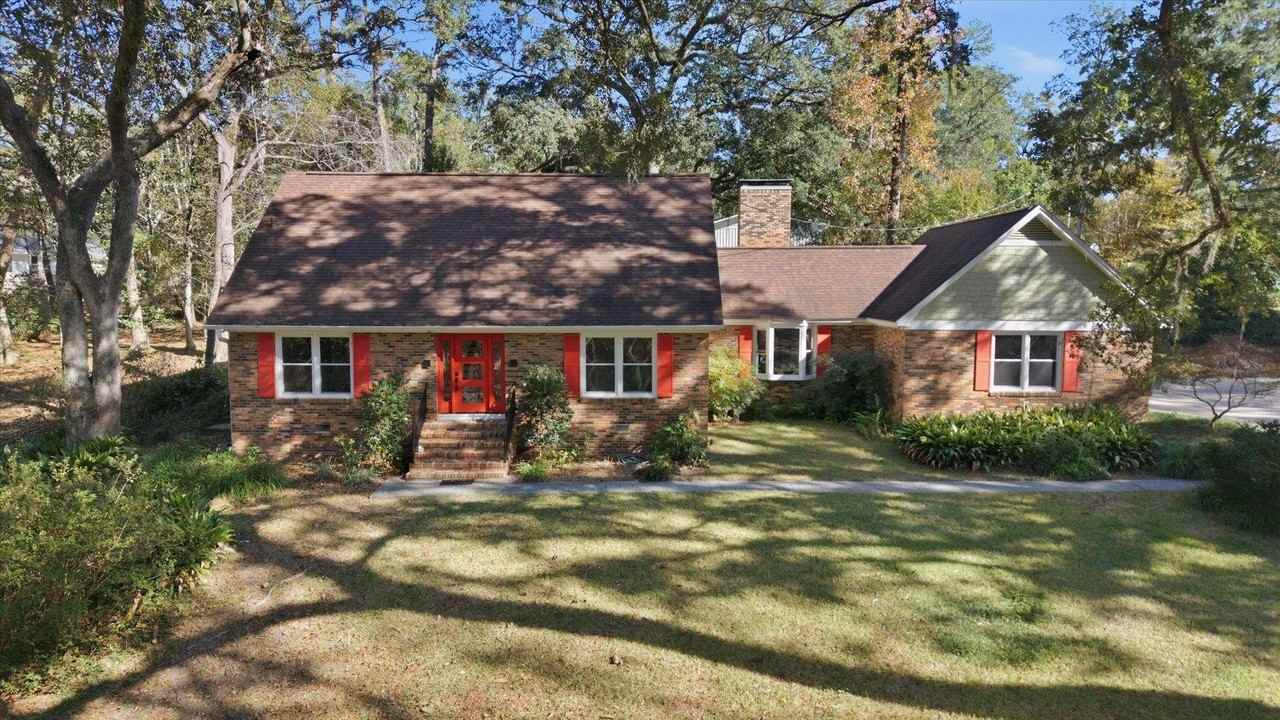 602 Middlebrooks Cir - Photo 2 of 50