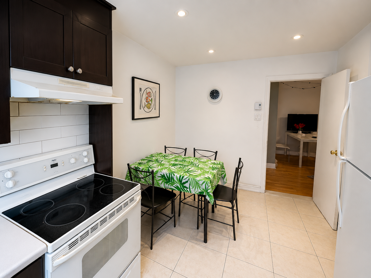 3510 Chemin Bedford #3 - Photo 4 of 7