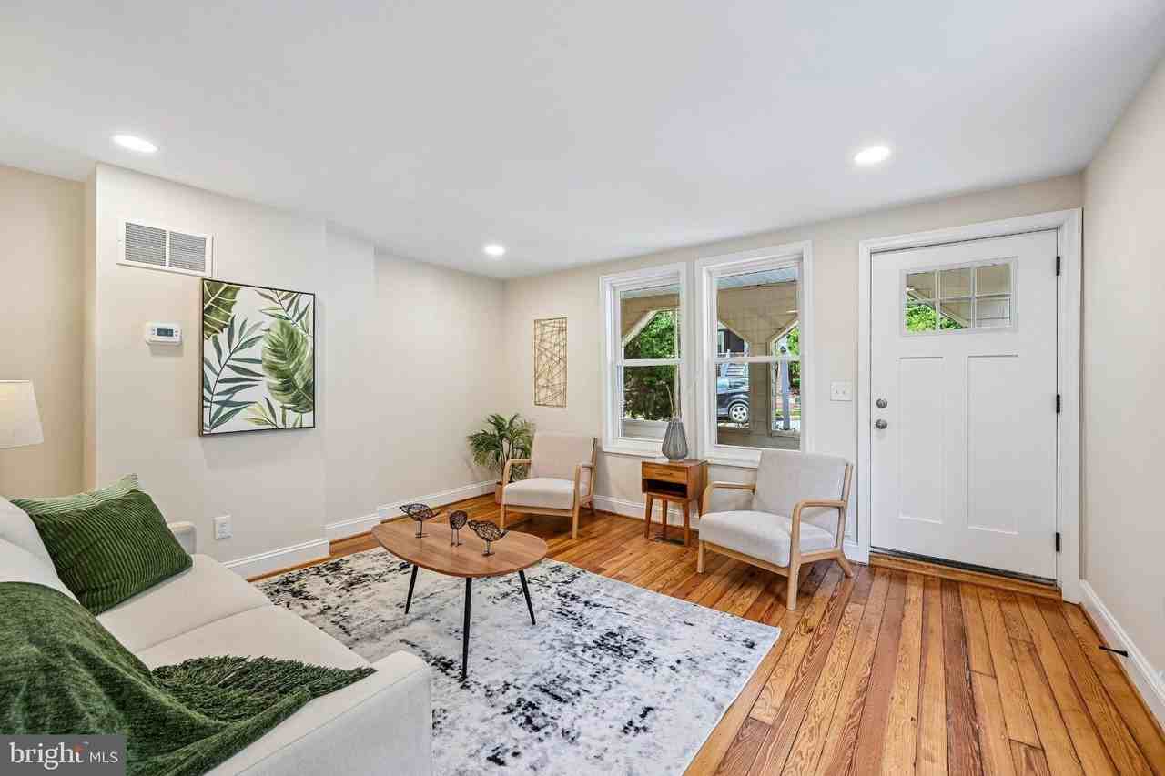 5714 Rusk Ave - Photo 3 of 47