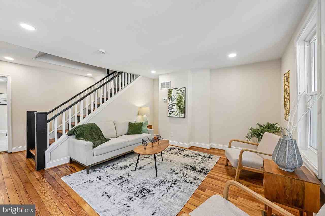 5714 Rusk Ave - Photo 4 of 47