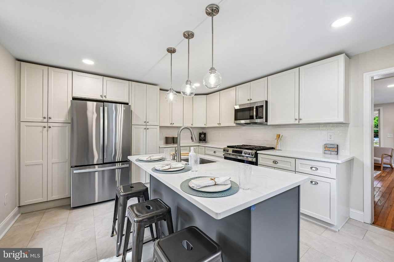 5714 Rusk Ave - Photo 7 of 47
