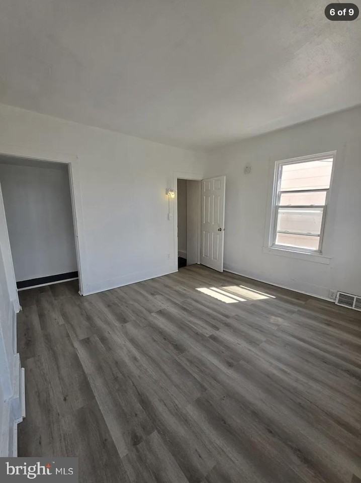 627 N 2nd St #627 - Photo 6 of 9