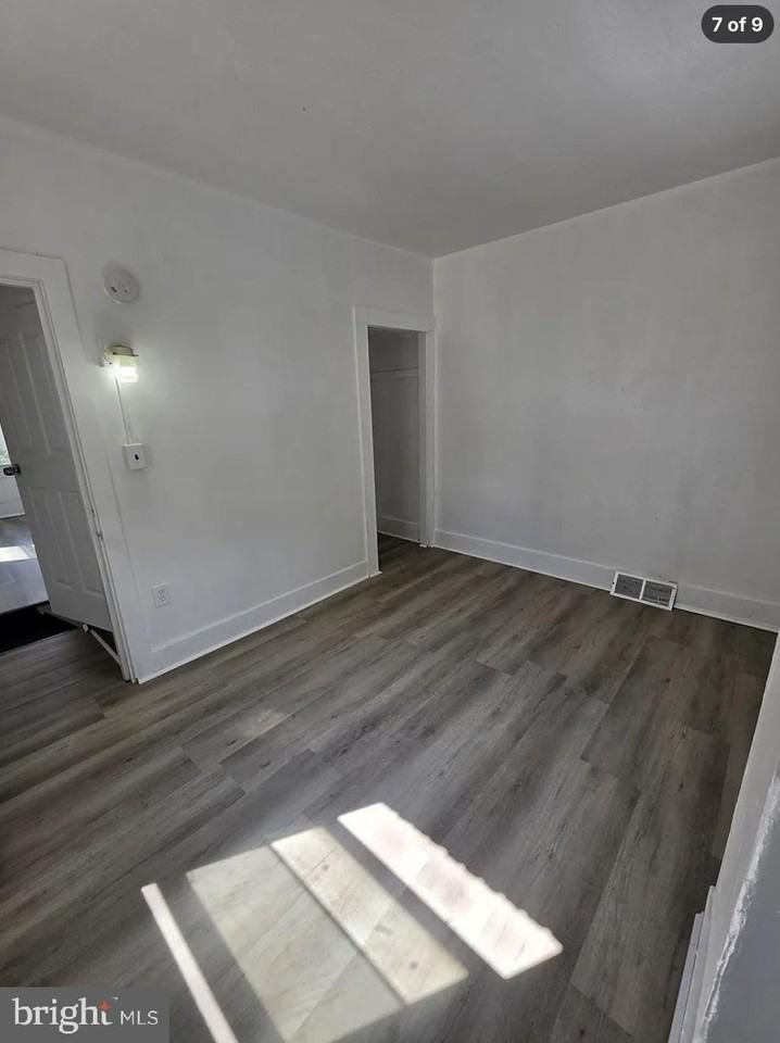627 N 2nd St #627 - Photo 7 of 9