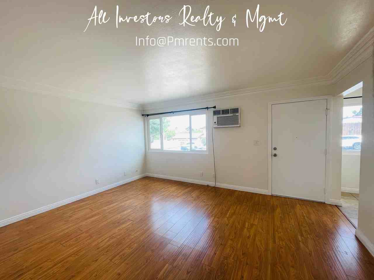 879 Arcadia Ave #1 - Photo 3 of 15
