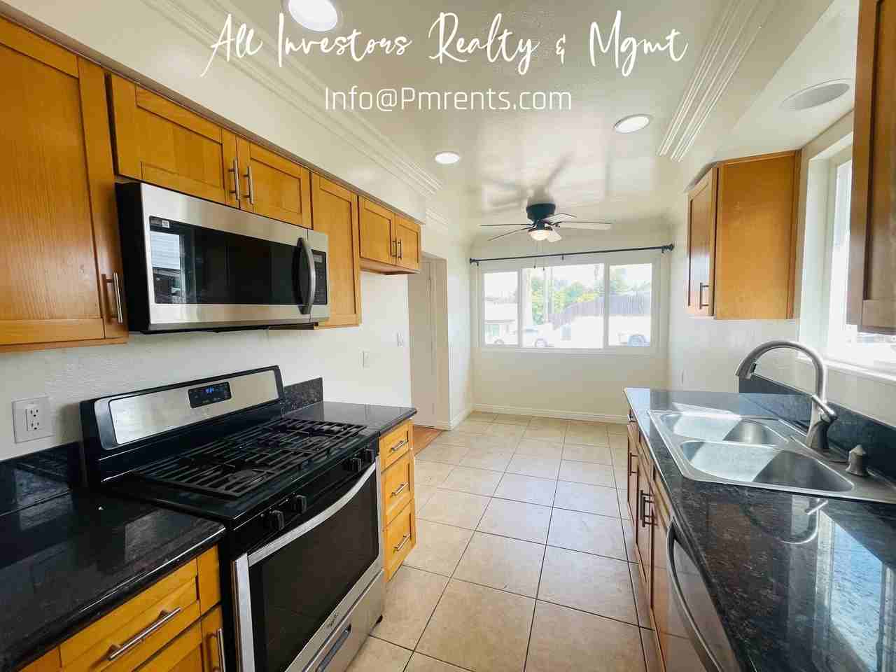 879 Arcadia Ave #1 - Photo 6 of 15