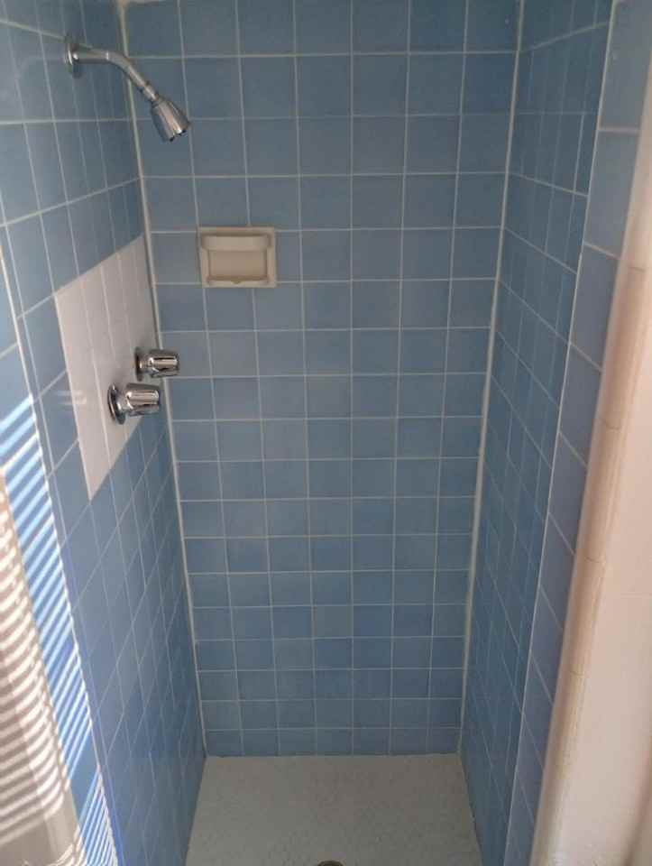 301 N Sunshine Blvd #6 - Photo 5 of 9