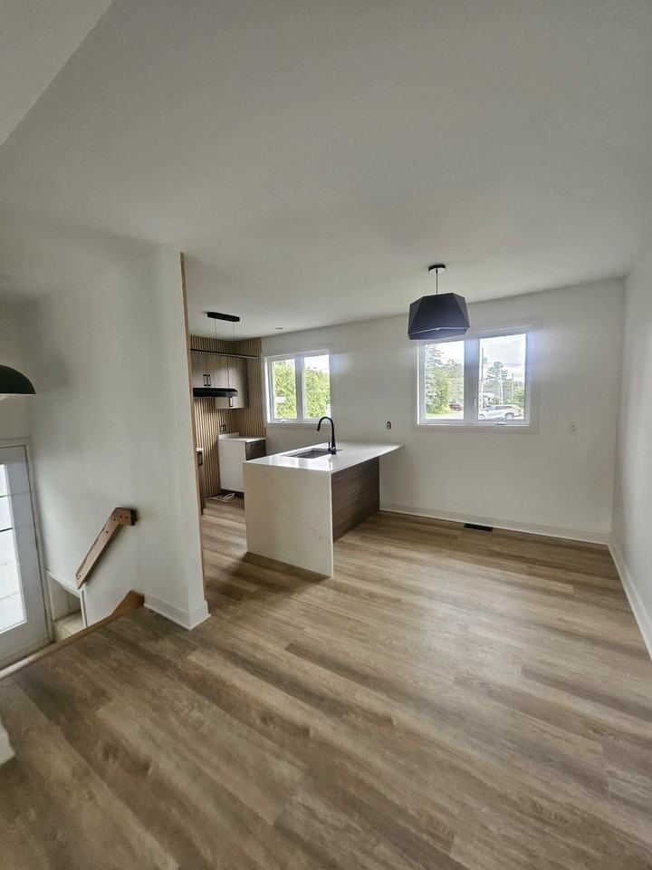 383 Rue Wilfrid - Photo 7 of 13