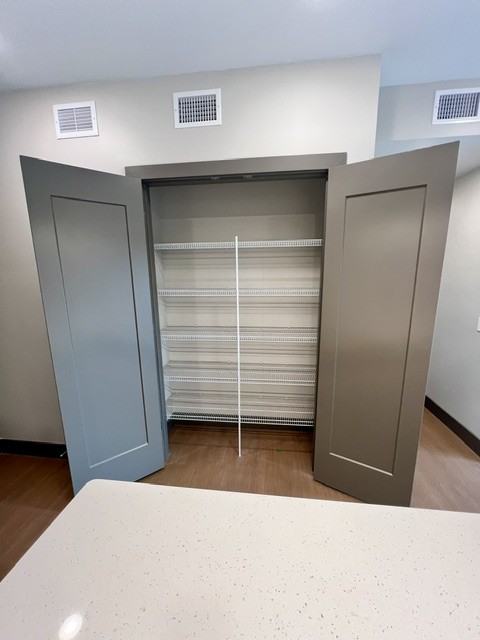 1029 Sw Adams St #2 - Photo 4 of 24