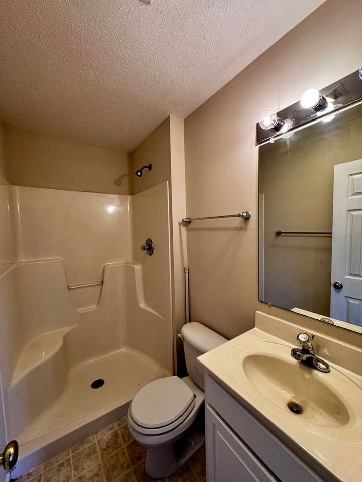337 Emerson Ln - Photo 7 of 9