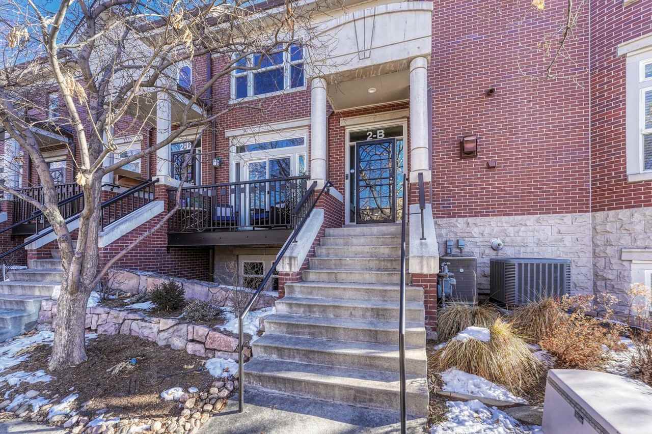 2 Garfield St #B - Photo 3 of 38