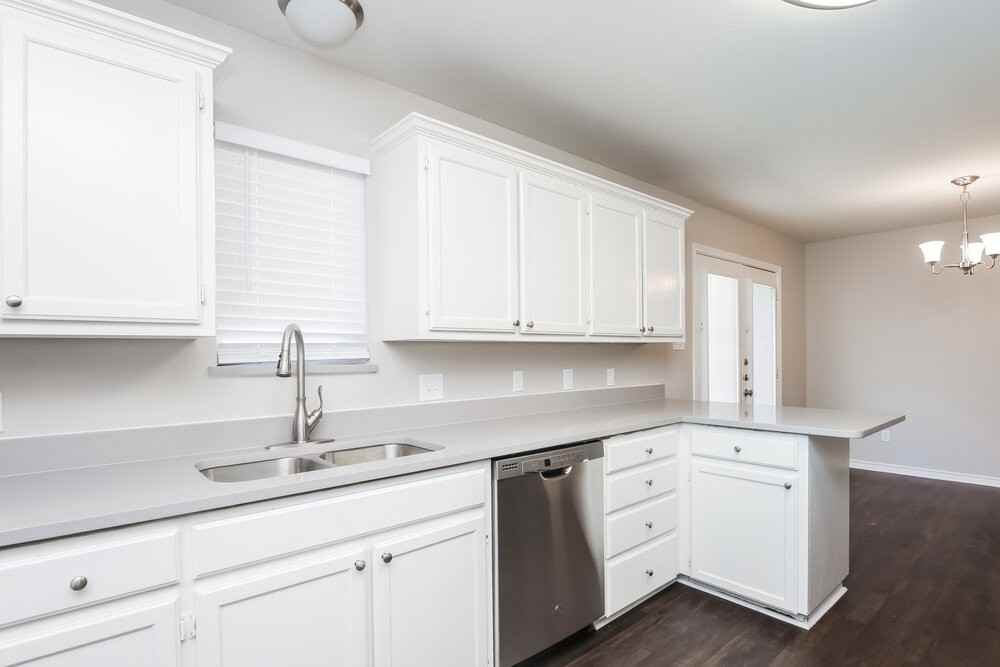 1000 Dye Blvd - Photo 6 of 16
