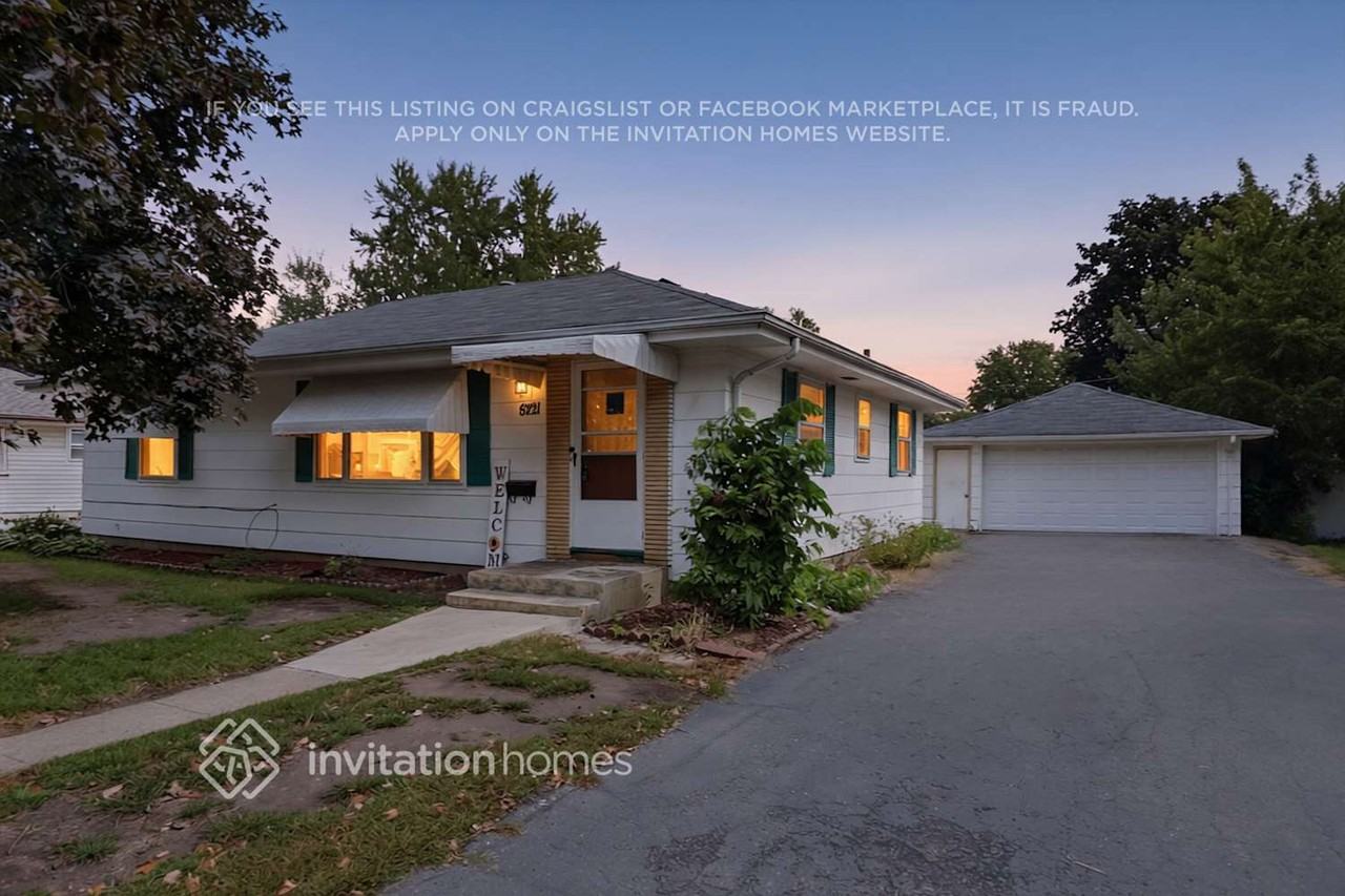8221 Bloomington Ave - Photo 4 of 21
