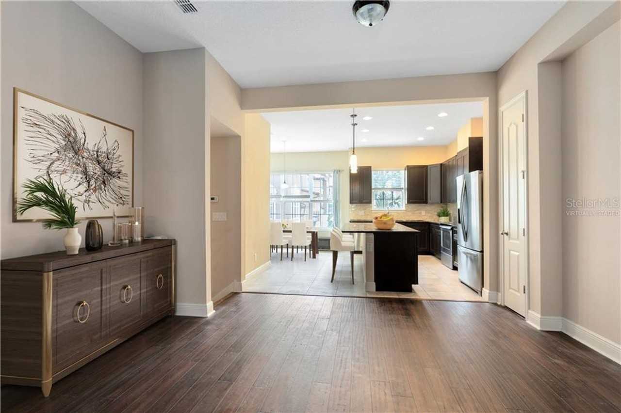 1412 Lobelia Dr - Photo 6 of 19