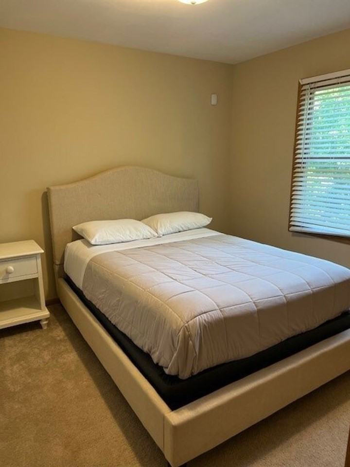 950 Rhyners Ln - Photo 5 of 10