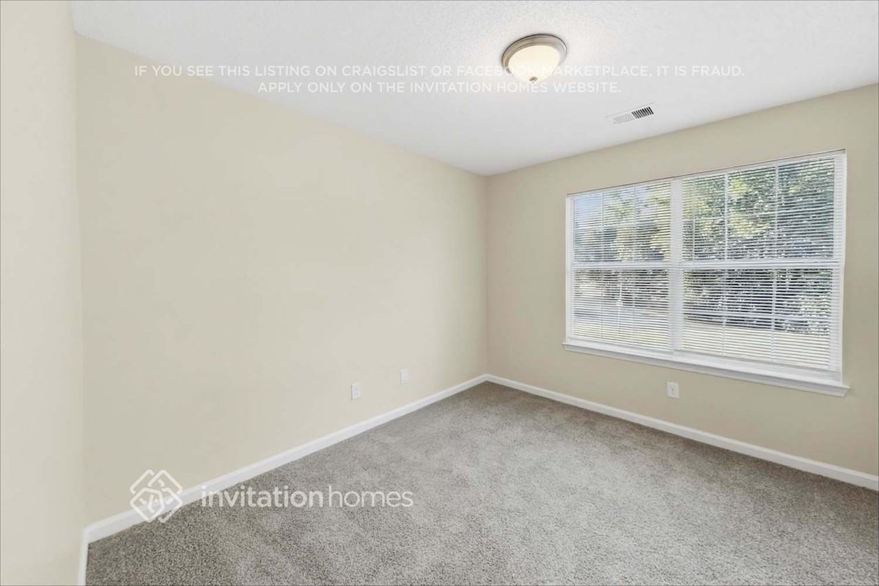 121 Brookhaven Ln - Photo 4 of 25