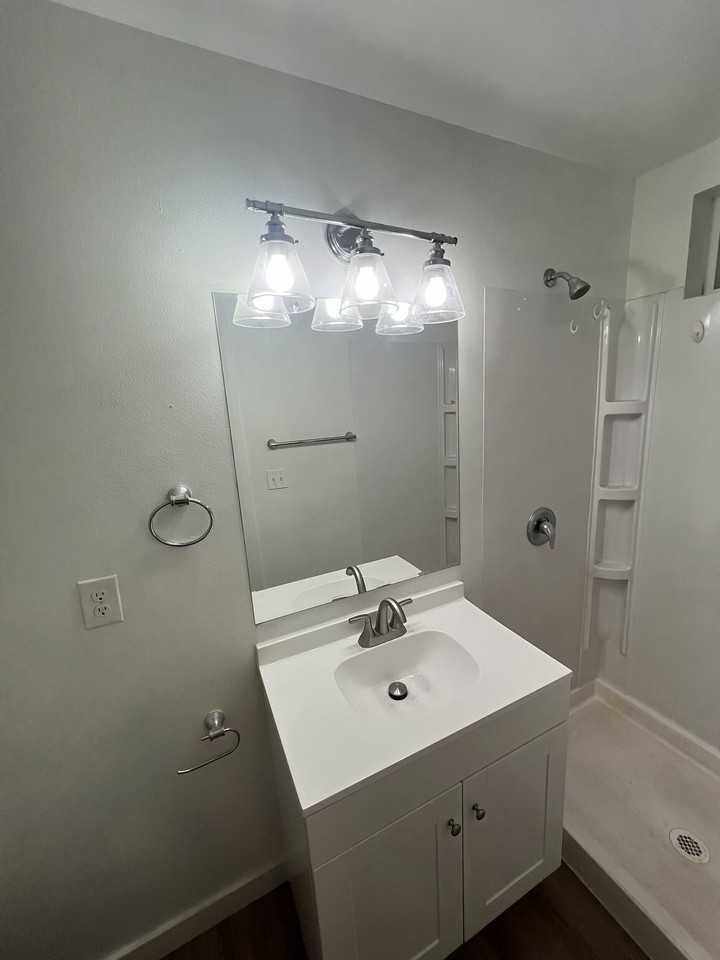 3130 Broadway #3 - Photo 6 of 13