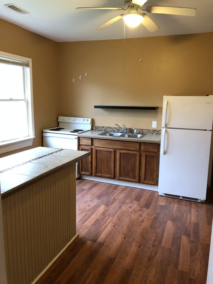 1412 S Main St #1414 - Photo 4 of 15