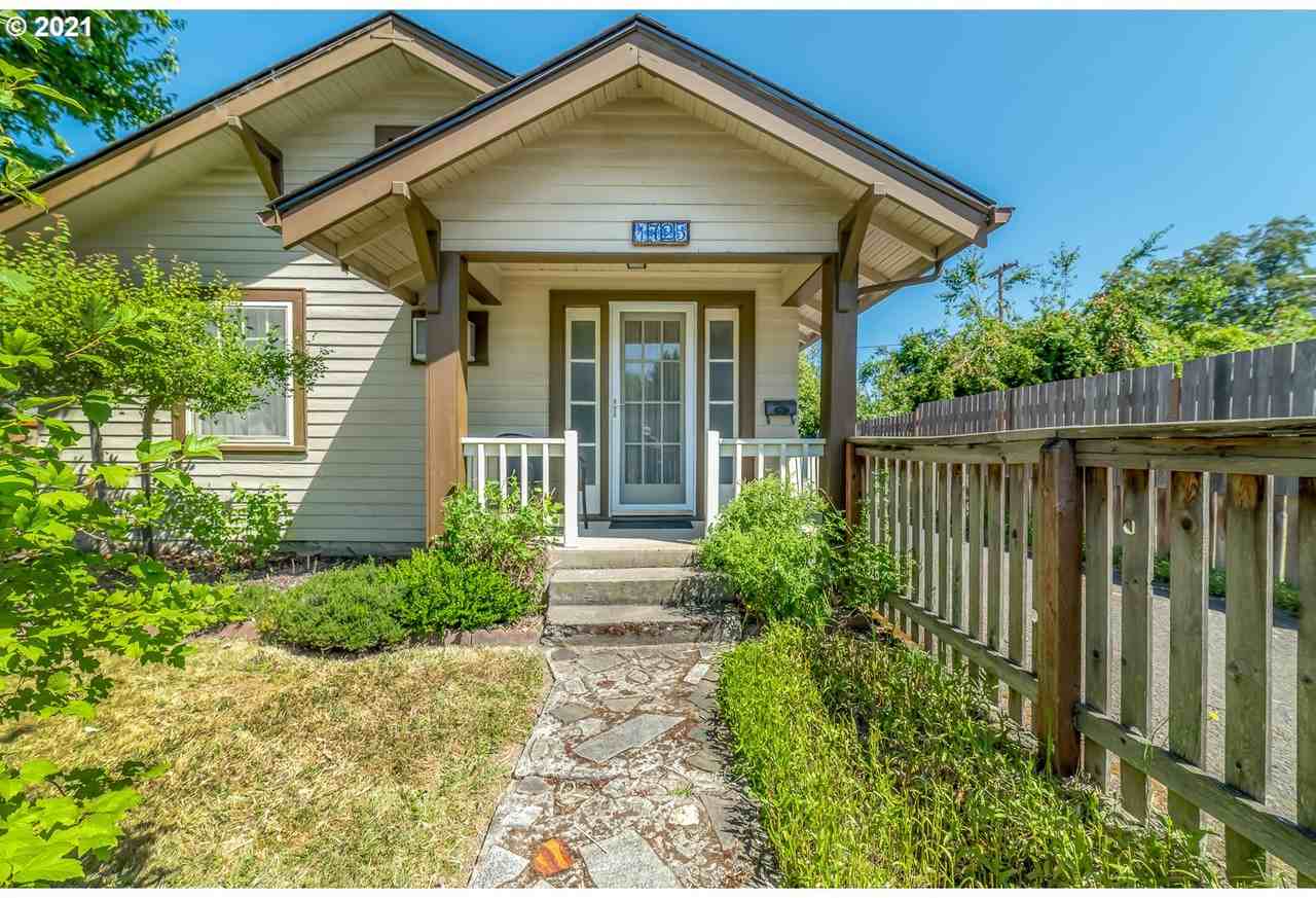 1725 W 9th Pl - Photo 2 of 19