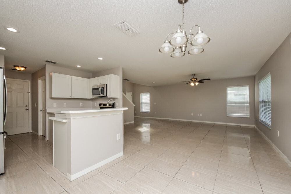 251 Southbridge Cir - Photo 6 of 17