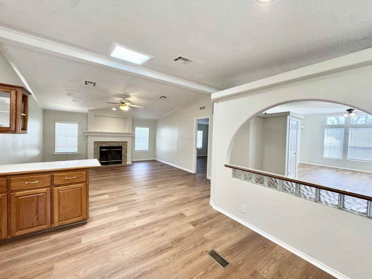 191 Corridor Oaks - Photo 6 of 19