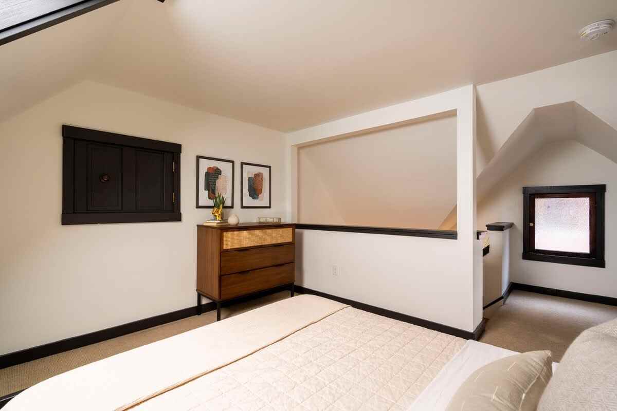 2319 Nw Raleigh St #2319 - Photo 3 of 37