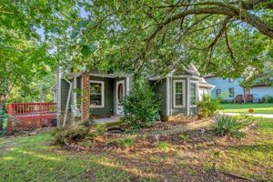featured image of 130 Hickman Ct