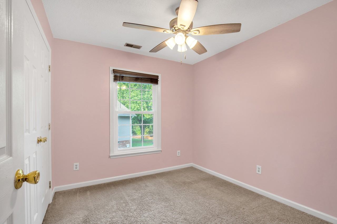 130 Hickman Ct - Photo 6 of 12