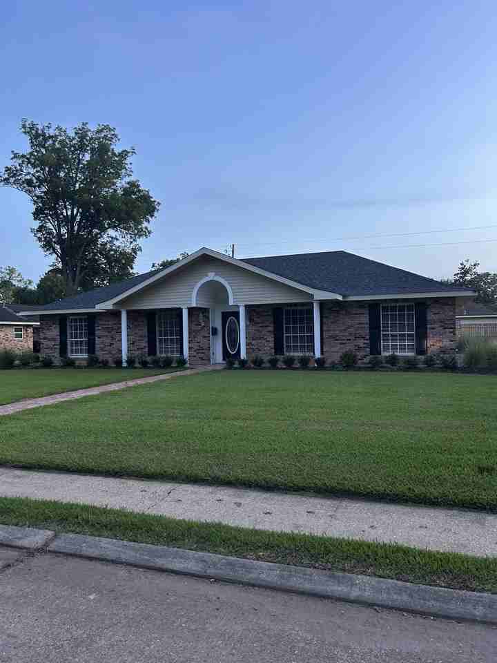 404 Post Oak Blvd - Photo 2 of 15