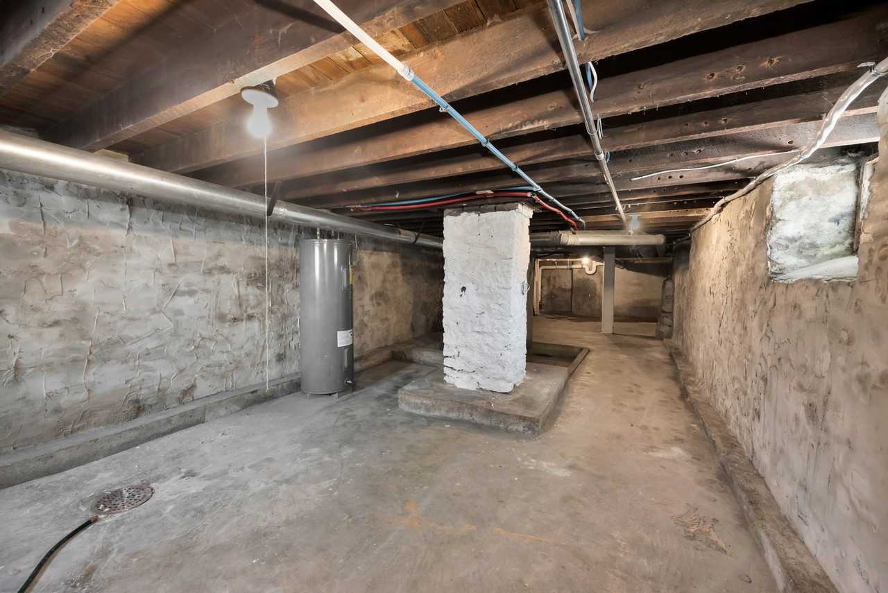 4122 Kirby Ave - Photo 6 of 15