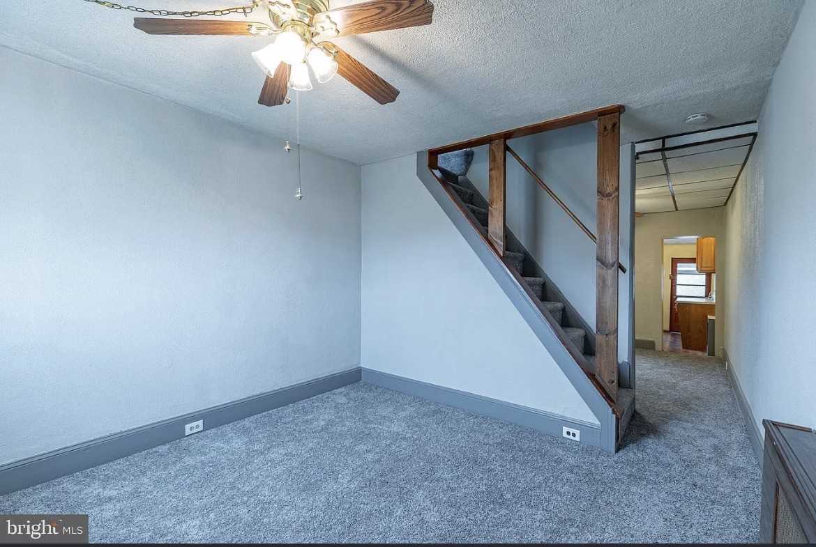 3073 Weikel St - Photo 2 of 4