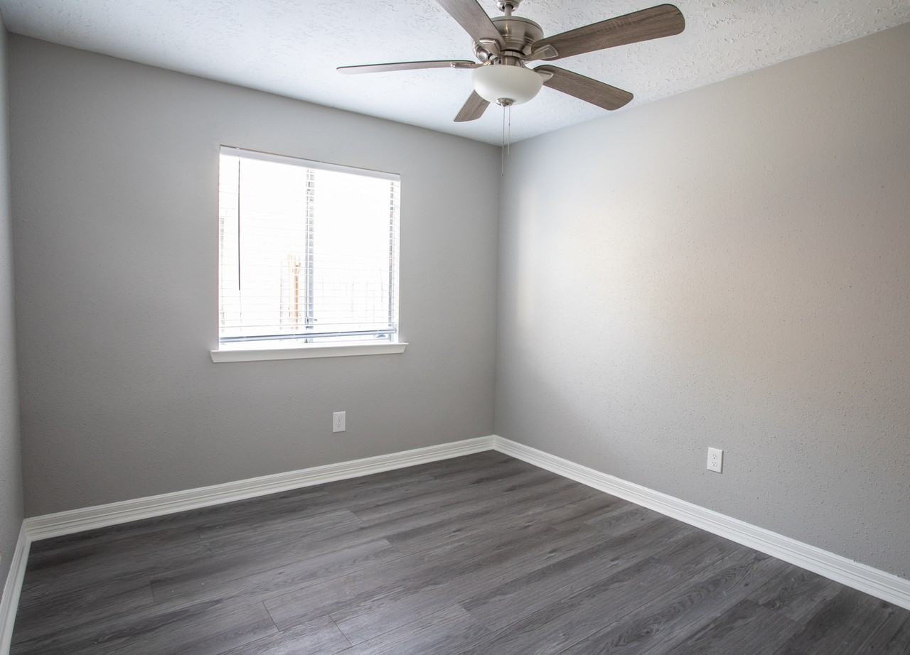 311 Forest Hills Dr - Photo 5 of 12