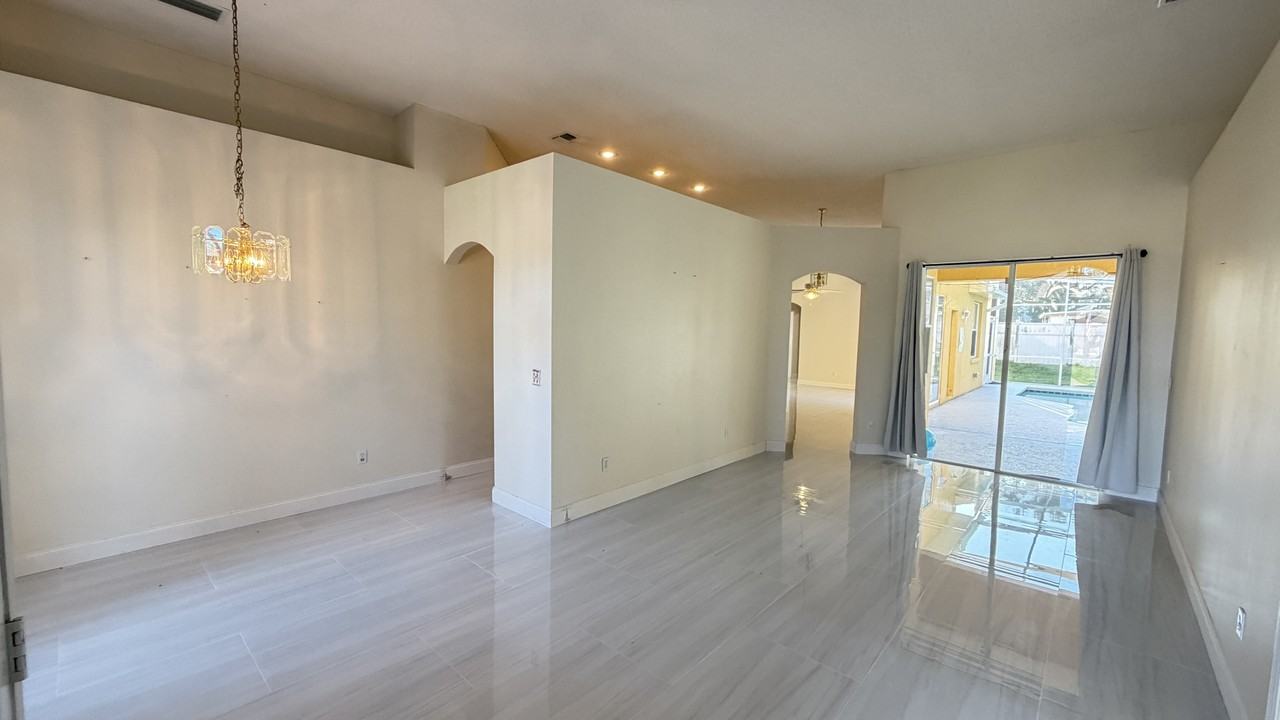 126 Greeley Loop - Photo 4 of 33