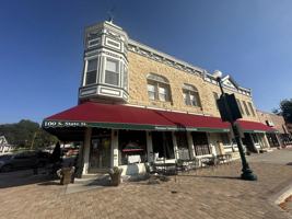 featured image of 105 E 11th St #2