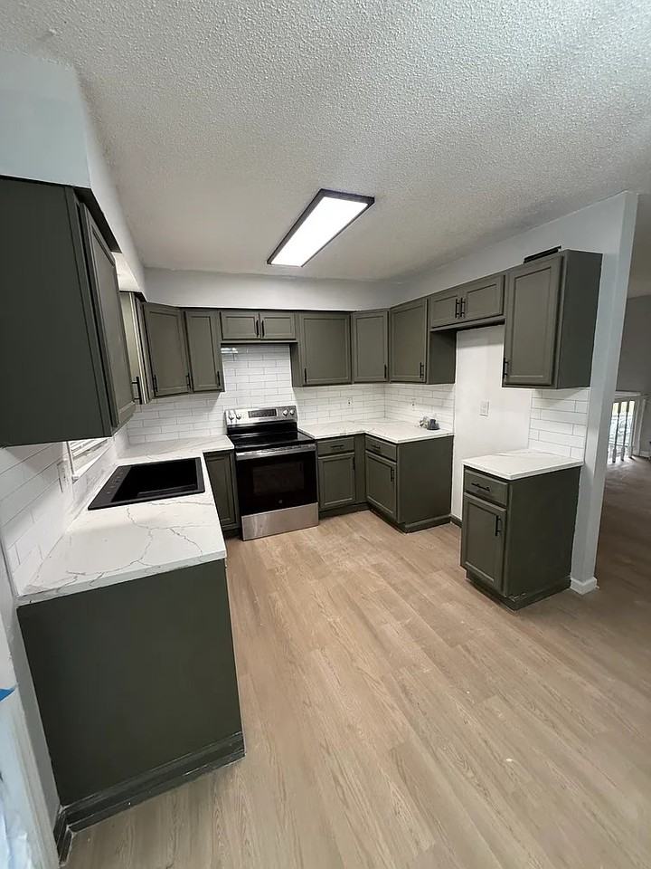 109 Nw Walnut St - Photo 2 of 10